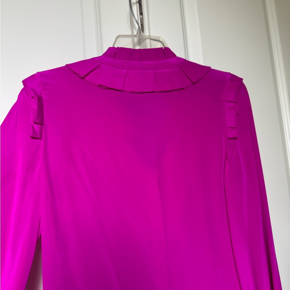 Walter Baker Fuchsia Blouse with Ruffle Detail - Picture 4 of 9